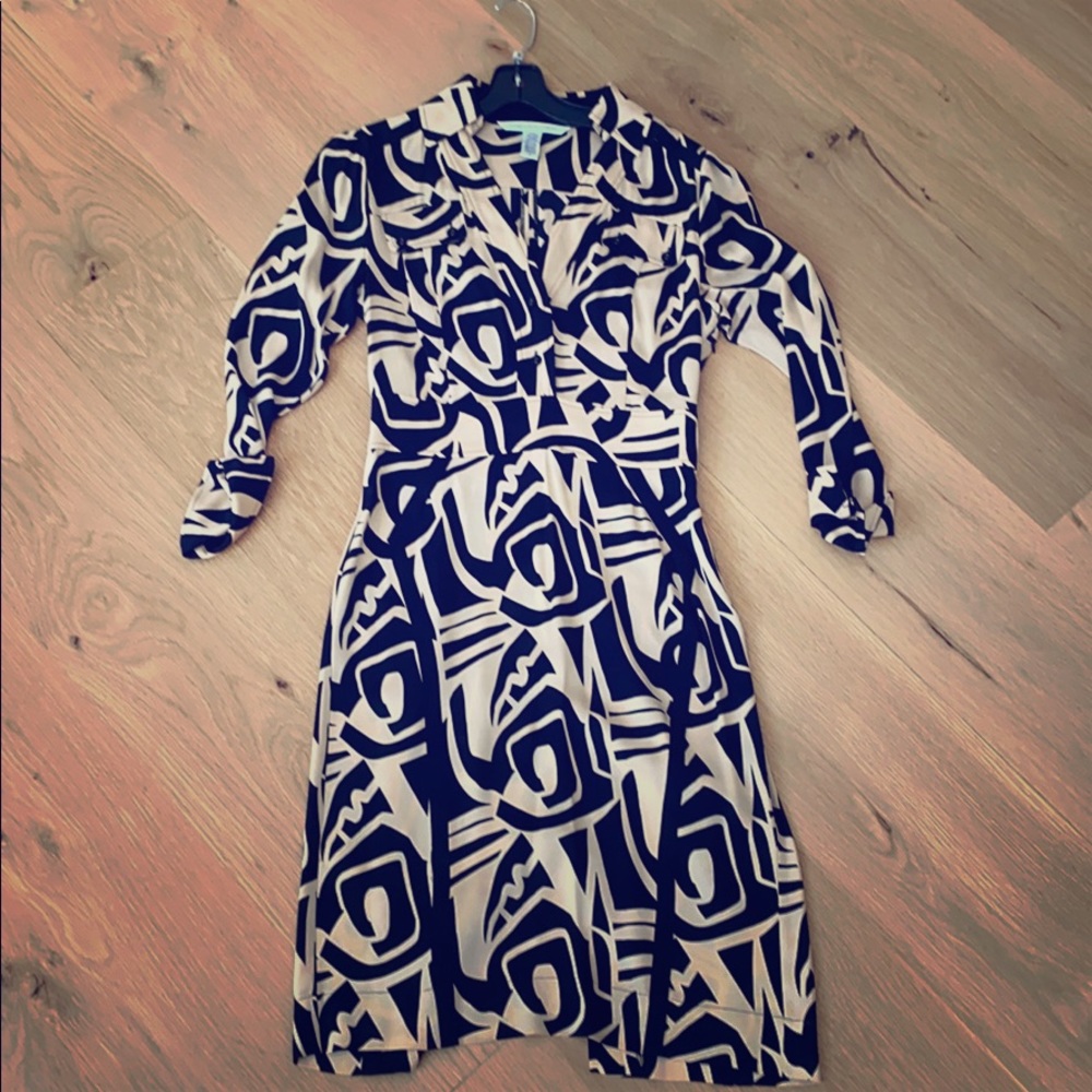 Diane von Furstenberg beige/black dress